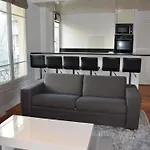 Appartement Lumineux Et Spacieux A Paris Montparnasse